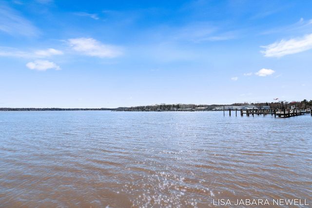 1738 Waukazoo Drive, Park Twp, MI 49424