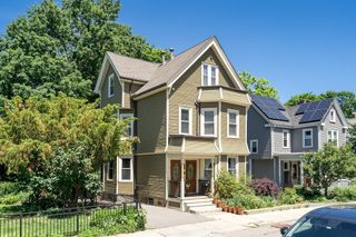 67 Cohasset St 1, Boston, MA 02131
