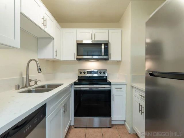 1350 N Escondido Blvd 7, Escondido, CA 92026