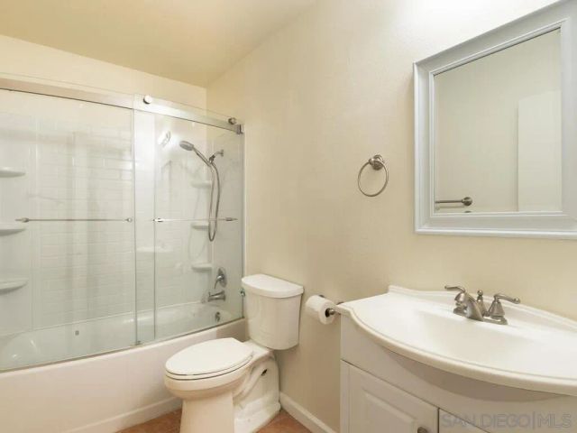 1350 N Escondido Blvd 7, Escondido, CA 92026