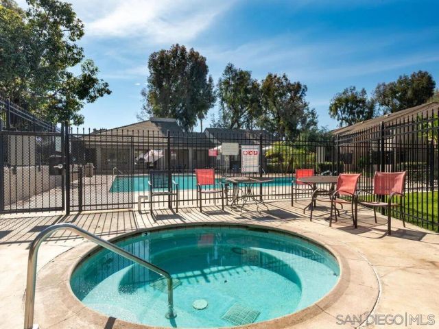 1350 N Escondido Blvd 7, Escondido, CA 92026