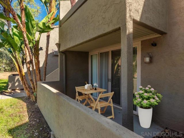 1350 N Escondido Blvd 7, Escondido, CA 92026