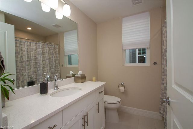 262 Indies Dr # 101, Naples, FL 34114
