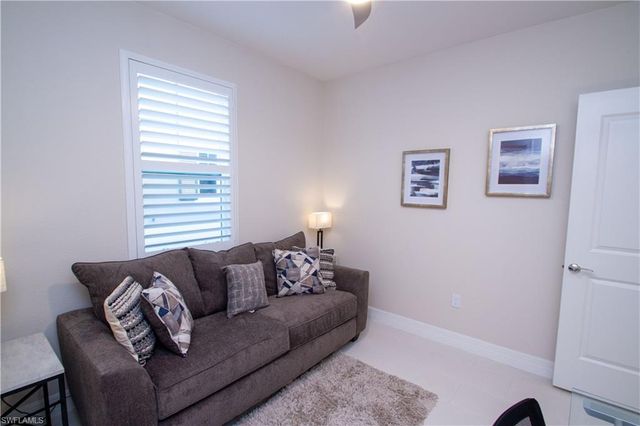 262 Indies Dr # 101, Naples, FL 34114