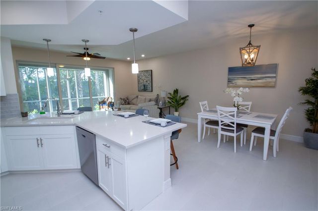 262 Indies Dr # 101, Naples, FL 34114