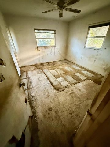 8537 74TH AVENUE N, Seminole, FL 33777