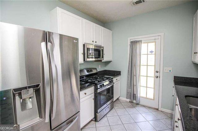6476 Portside Way, Flowery Branch, GA 30542
