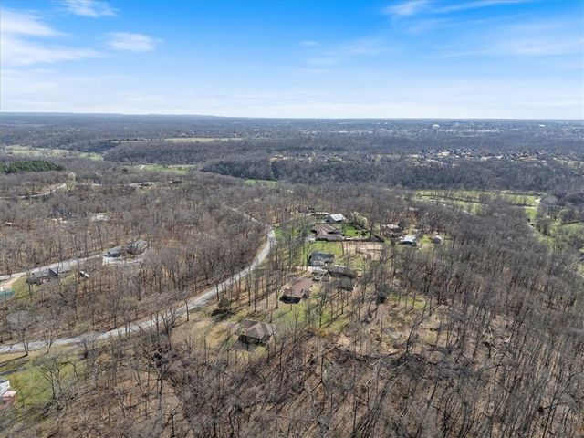 11639 Oak Hills Drive, Bentonville, AR 72712