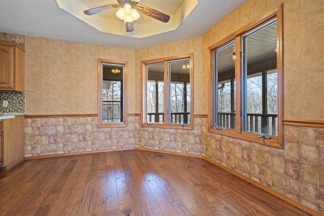 11639 Oak Hills Drive, Bentonville, AR 72712