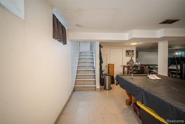 21328 Sloan Drive, Harper Woods, MI 48225
