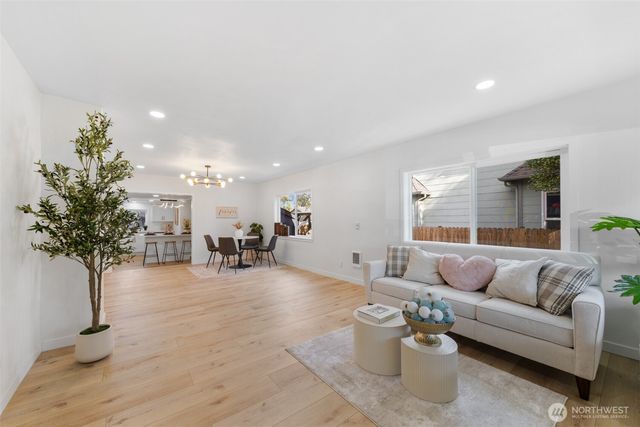 1109 S 61st Street, Tacoma, WA 98408