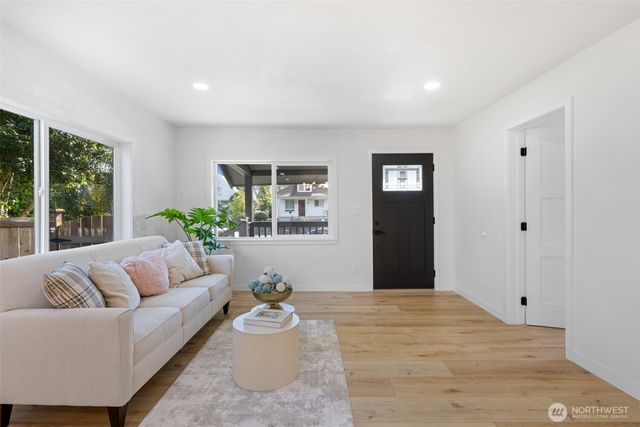 1109 S 61st Street, Tacoma, WA 98408