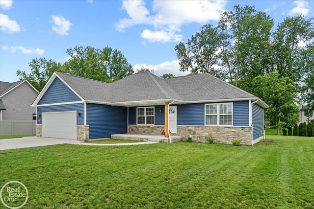 1827 Riley Road, St Clair, MI 48079