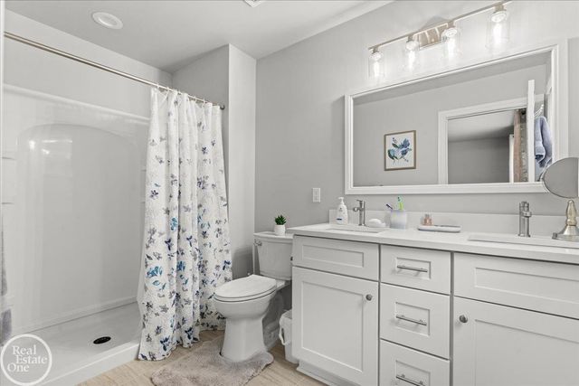 1827 Riley Road, St Clair, MI 48079