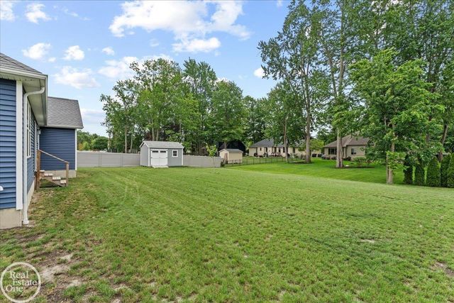 1827 Riley Road, St Clair, MI 48079