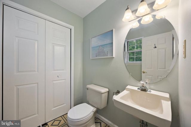 20 SUE LN, Newark, DE 19711