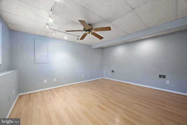 20 SUE LN, Newark, DE 19711