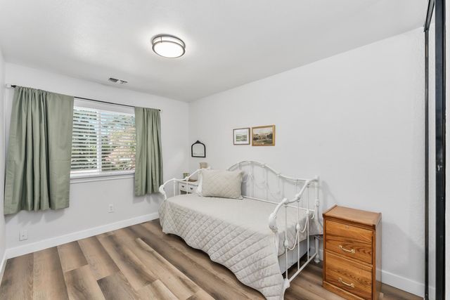 7427 Sunrise Blvd, Citrus Heights, CA 95610