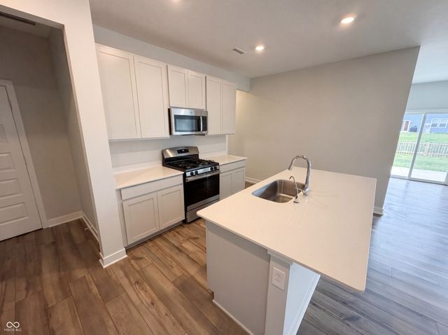 4462 Hovenweep Way, Indianapolis, IN 46235