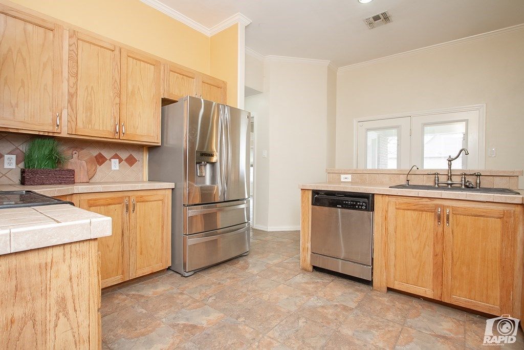 Image 8 of property listing at 101 Las Lomas Dr, San Angelo, TX 76904