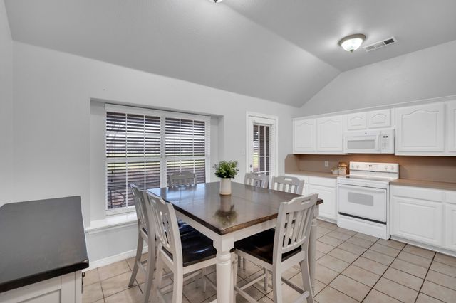 205 Alesha Road, Red Oak, TX 75154