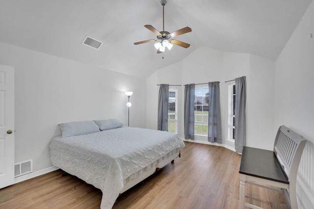 205 Alesha Road, Red Oak, TX 75154