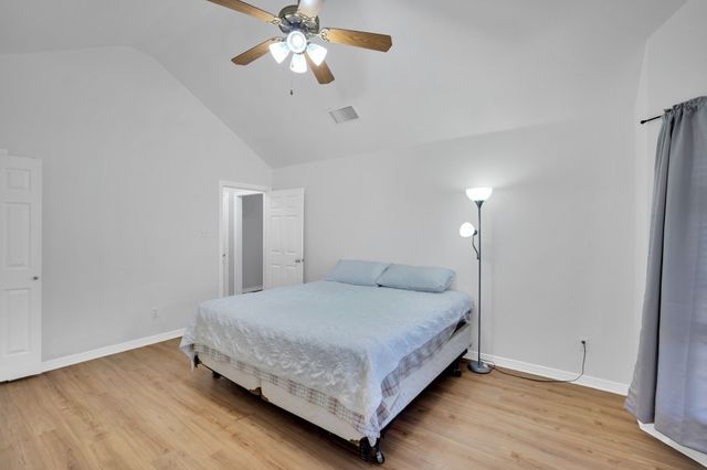 205 Alesha Road, Red Oak, TX 75154