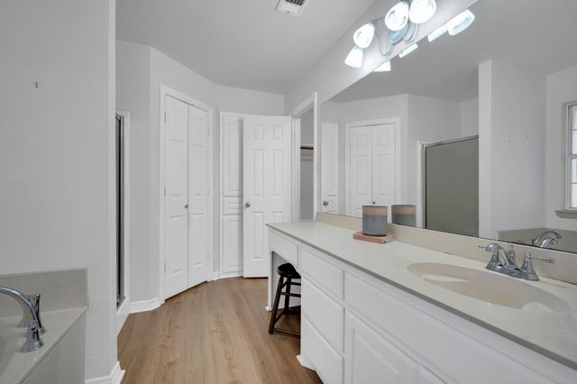 205 Alesha Road, Red Oak, TX 75154