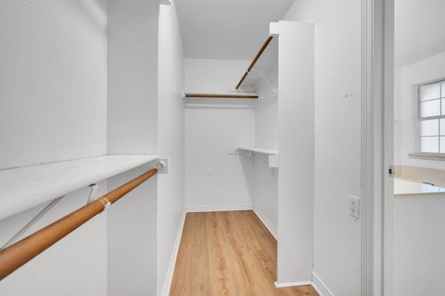 205 Alesha Road, Red Oak, TX 75154