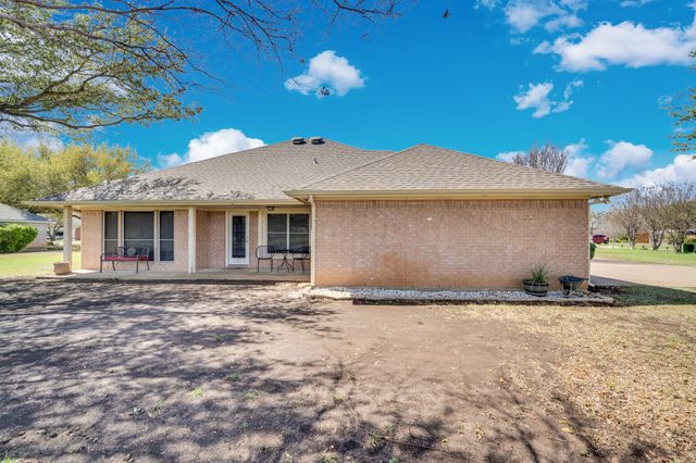 205 Alesha Road, Red Oak, TX 75154