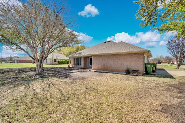 205 Alesha Road, Red Oak, TX 75154