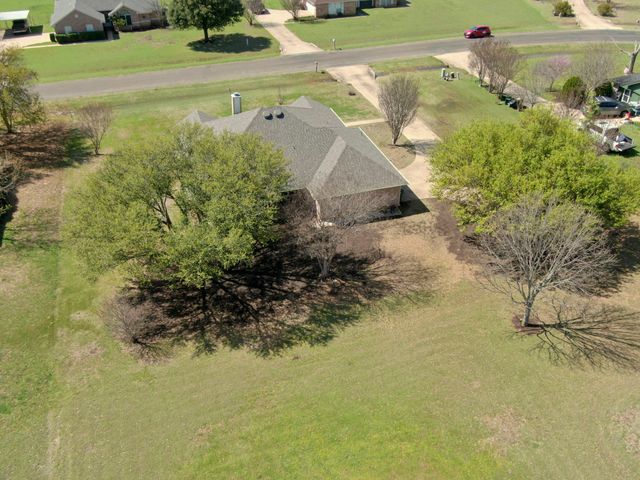 205 Alesha Road, Red Oak, TX 75154