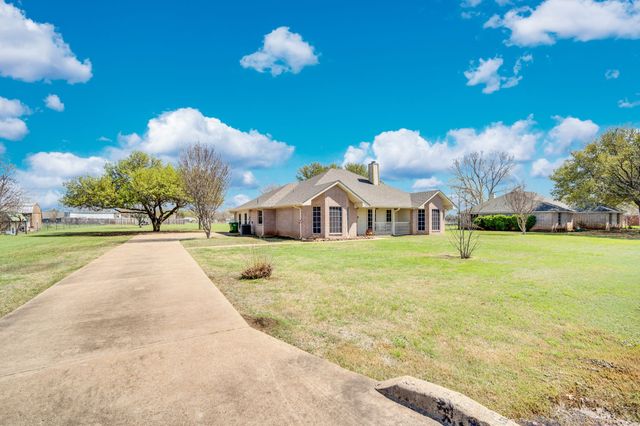 205 Alesha Road, Red Oak, TX 75154