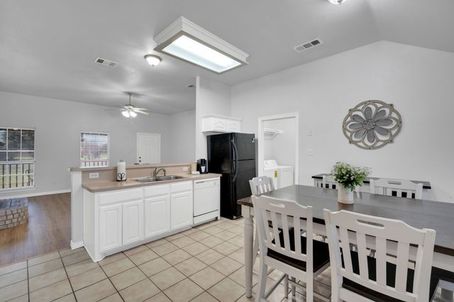 205 Alesha Road, Red Oak, TX 75154