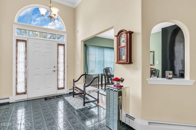 6 Avalon Court, Manchester, NJ 08759