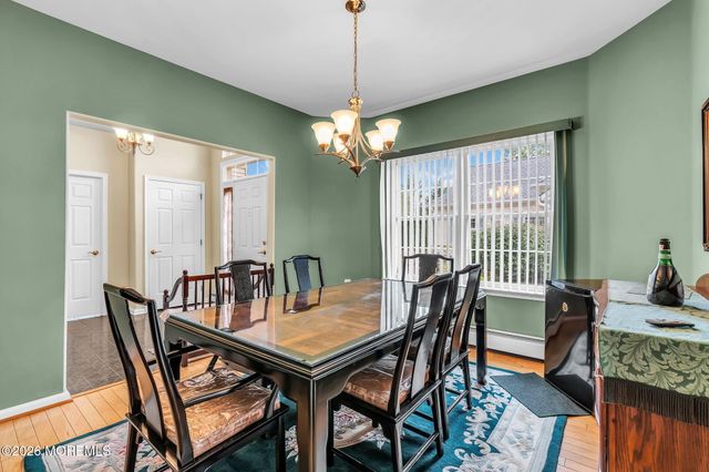 6 Avalon Court, Manchester, NJ 08759