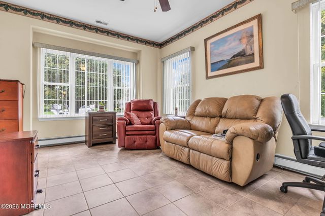 6 Avalon Court, Manchester, NJ 08759