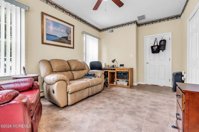 6 Avalon Court, Manchester, NJ 08759