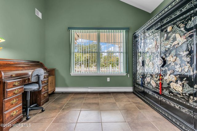 6 Avalon Court, Manchester, NJ 08759