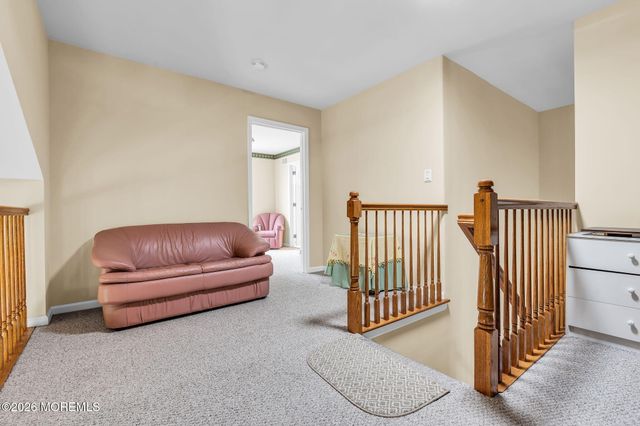 6 Avalon Court, Manchester, NJ 08759