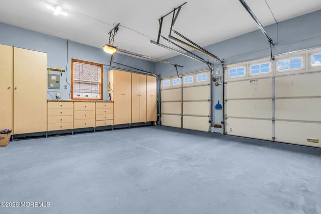 6 Avalon Court, Manchester, NJ 08759