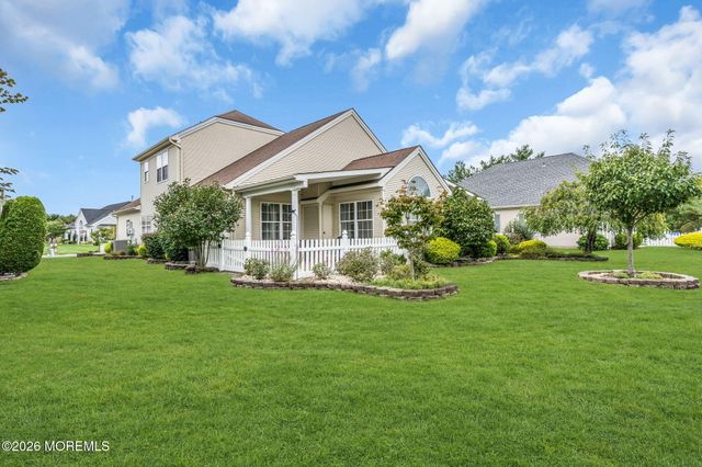 6 Avalon Court, Manchester, NJ 08759