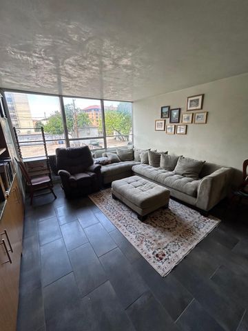 1800 Lavaca Street A208, Austin, TX 78701