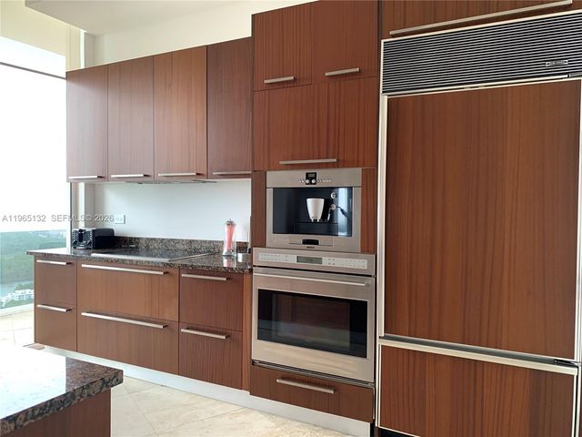 16001 COLLINS AV 3805, Sunny Isles Beach, FL 33160