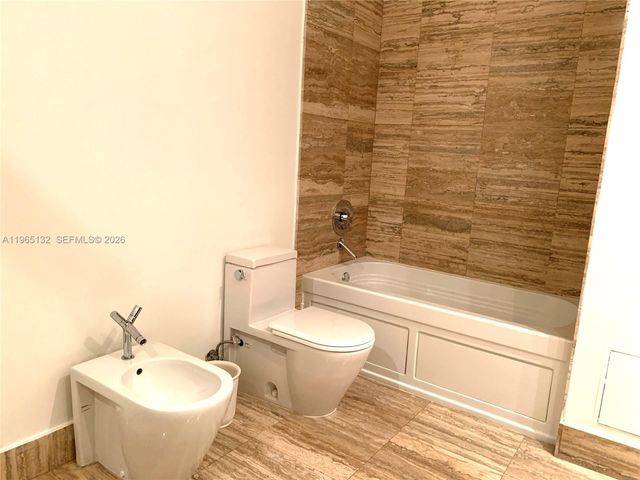 16001 COLLINS AV 3805, Sunny Isles Beach, FL 33160