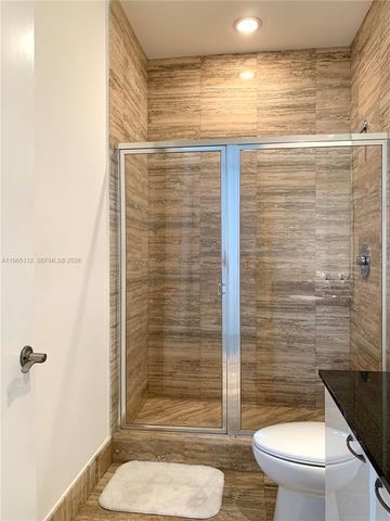 16001 COLLINS AV 3805, Sunny Isles Beach, FL 33160