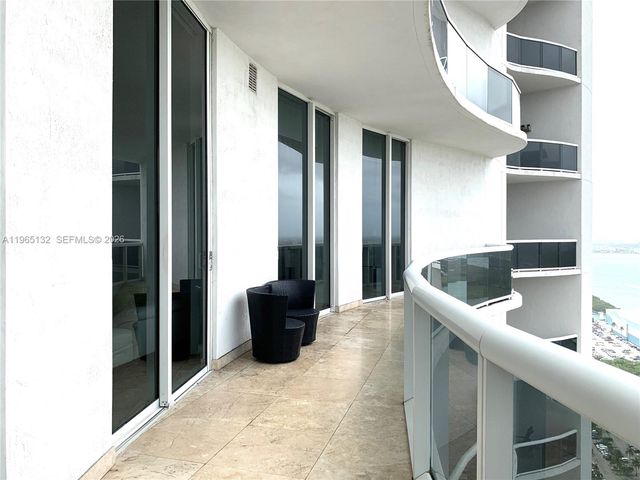 16001 COLLINS AV 3805, Sunny Isles Beach, FL 33160