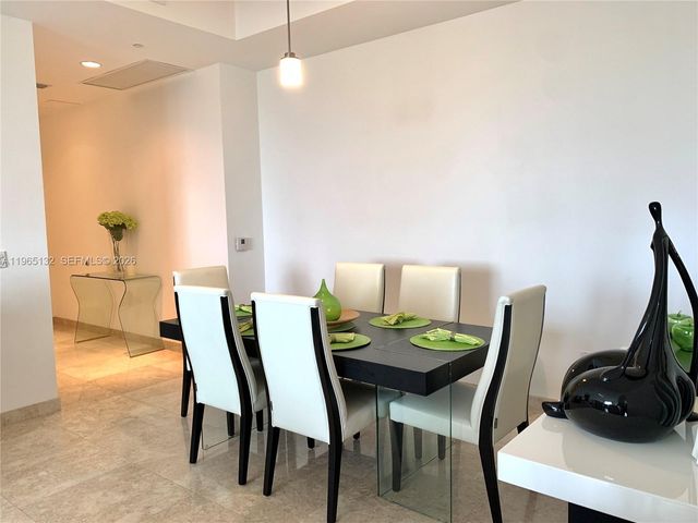 16001 COLLINS AV 3805, Sunny Isles Beach, FL 33160