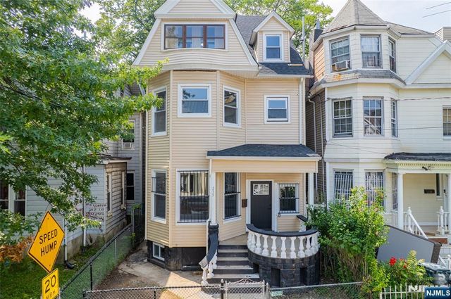 235 S 7th, Newark, NJ 07103