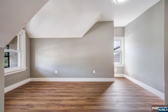 235 S 7th, Newark, NJ 07103